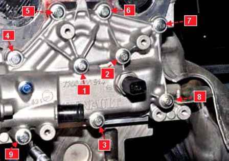 How to remove the thermostat and thermostat housing of a Nissan Almera car