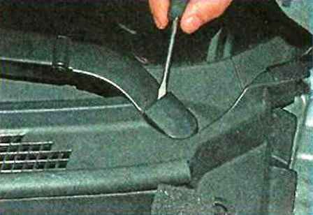 Removing the wiper mechanism Nissan Almera