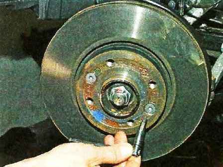Reemplazo de disco de freno de rueda delantera Nissan Almera