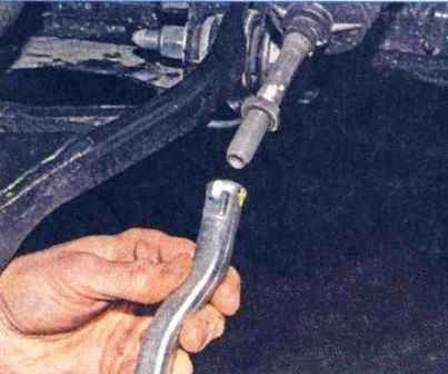 Зняття елементів кермового керування Renault Duster