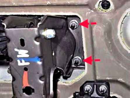 Replacing the vacuum booster and Renault Duster brake check valve