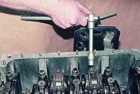 Как разобрать двигатель ЗМЗ-402