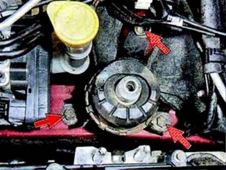 Cómo reemplazar los soportes del motor Mazda 6