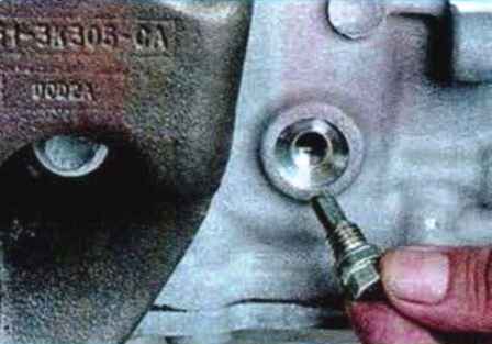 Як встановити ВМТ першого циліндра двигуна Mazda 6