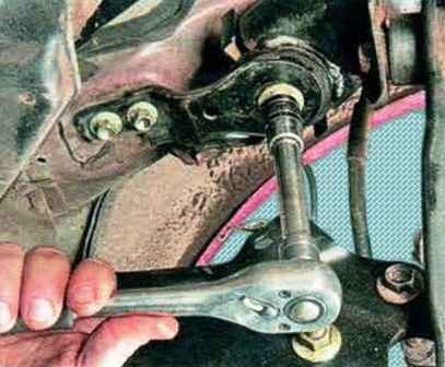 How to Remove Mazda 6 Rear Suspension Crossbar