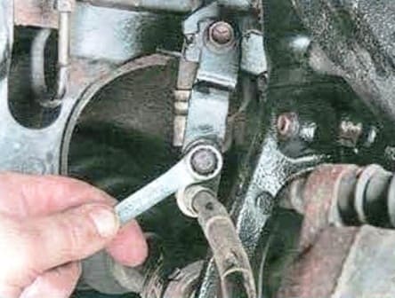 Reemplazo de mangueras y tuberías del sistema de frenos Mazda 6