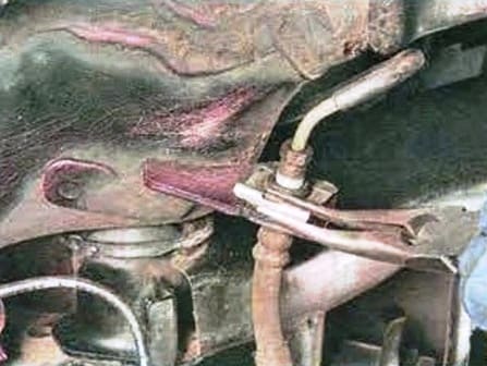 Reemplazo de mangueras y tuberías del sistema de frenos Mazda 6