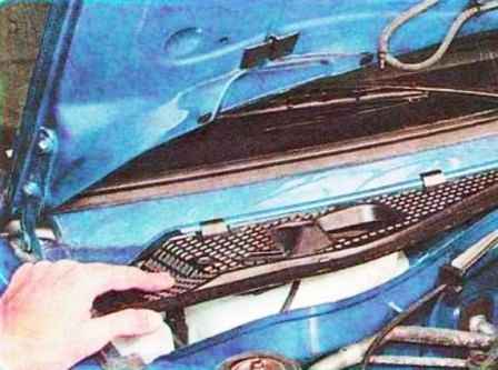 Ремонт очищувача вітрового скла автомобіля Рено Сандеро