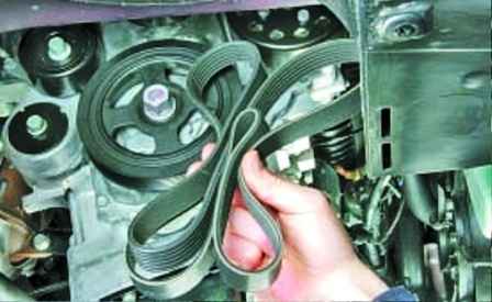 How to remove and install the Hyundai Solaris car engine