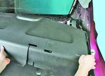Cómo quitar revestimientos y herrajes del interior del automóvil Hyundai Solaris