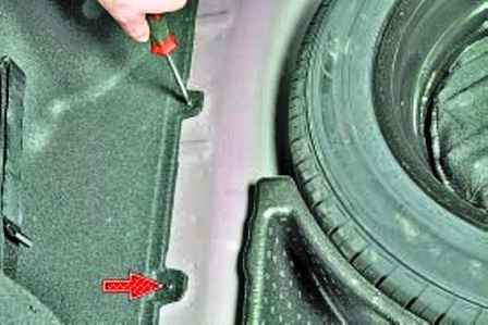 Зняття та встановлення деталей багажника Hyundai Solaris