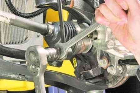 How to remove Hyundai Solaris front suspension cross member