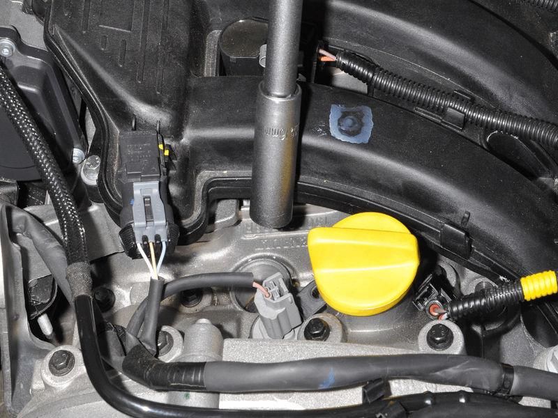 Замена катушек и свечей зажигания Renault Duster