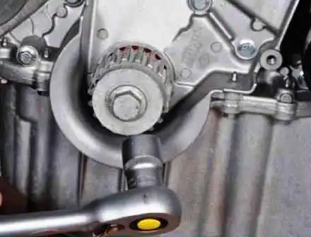 Reemplazo retenes aceite cigüeñal K4M Nissan Almera
