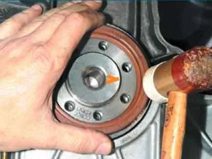 Reemplazo retenes aceite cigüeñal K4M Nissan Almera