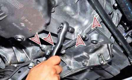 Removing the oil pan K4M Nissan Almera
