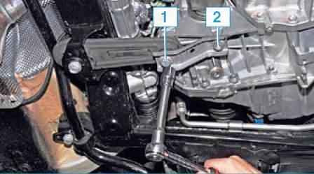 Replacement of the supports of the power plant K4M Nissan Almera