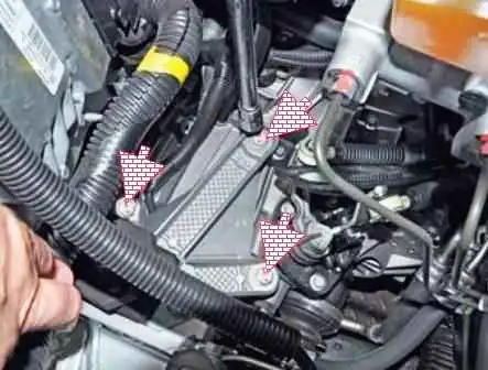 K4M Nissan Almera электр станциясының тіректерін ауыстыру