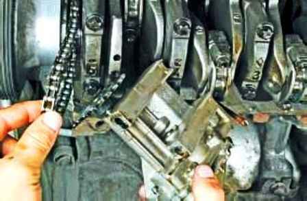 Removal and repair of oil pump K4M Nissan Almera