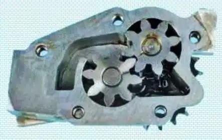 Desmontaje y reparación de bomba de aceite K4M Nissan Almera