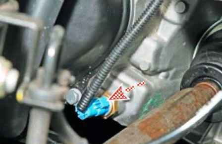 Extracción de los interruptores coche Nissan Almera
