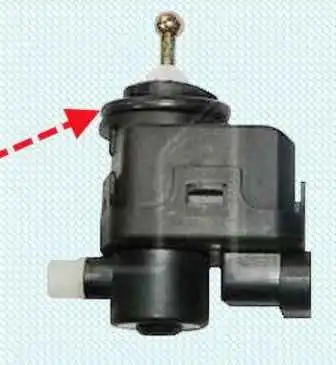 Nissan Almera exterior lighting fixture replacement