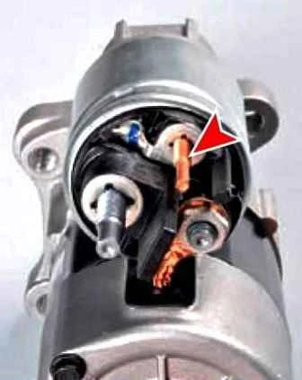 Extracción y comprobación de arranque K4M Nissan Almera