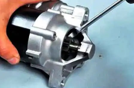 Extracción y control de arranque K4M Nissan Almera