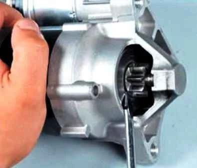 Extracción y control de arranque K4M Nissan Almera