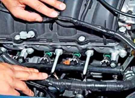 Removing elements of the CAS of a Nissan Almera car