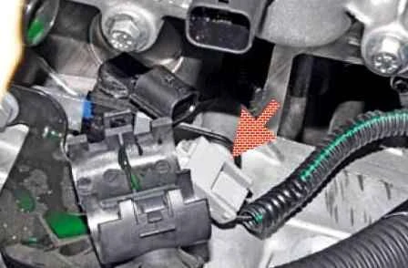 Removing elements of a CAS of a Nissan Almera car