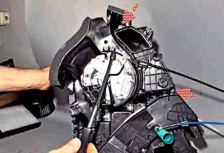 How to remove the Nissan Almera air conditioner evaporator