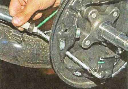 Nissan Almera parking brake repair