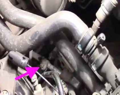Reparación del mecanismo de cambio de marchas de Nissan Almera