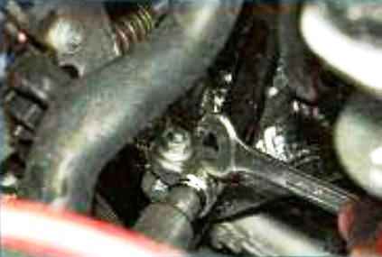 Reparación de mecanismo de cambio de marchas Nissan Almera