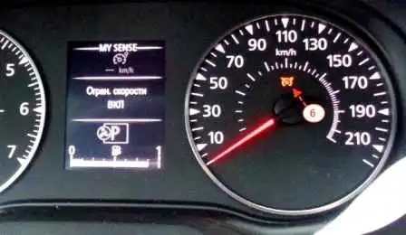 Режими регулювання швидкості автомобіля Рено Аркана