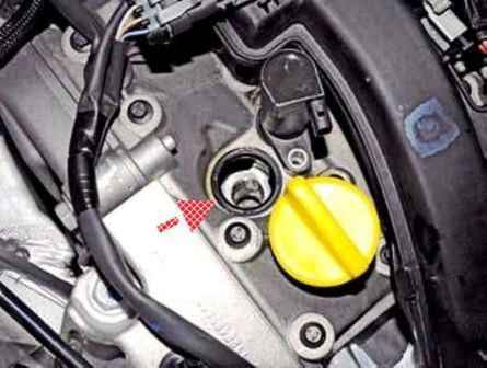 Replacing Renault Duster dephaser solenoid valve