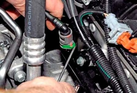 Removing the ramp and Renault Duster injectors