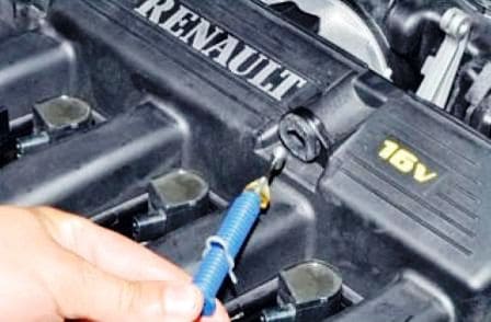Sustitución de la junta de culata Renault Duster