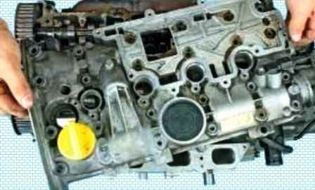 Extracción tapa culata motor Renault Duster