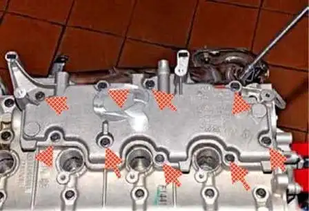 Removing camshafts and hydraulic bearings for Renault Duster valves