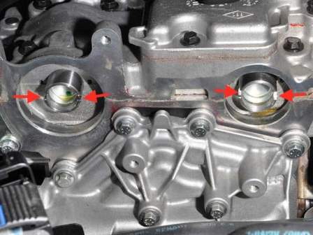 Checking and replacing the timing belt of a Renault Duster car