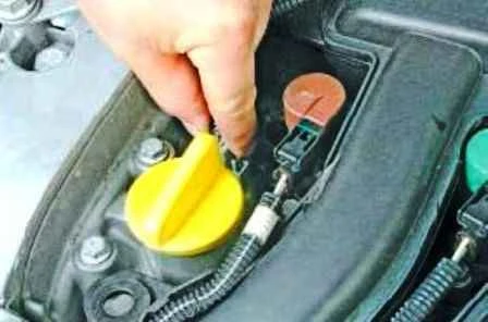 Снятие и установка двигателя Renault Duster