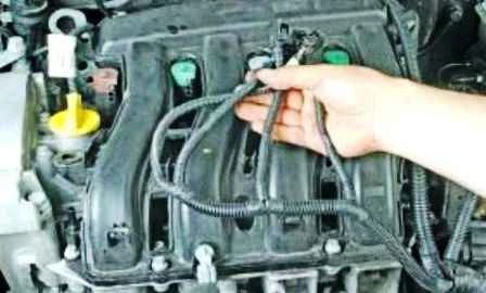 Снятие и установка двигателя Renault Duster