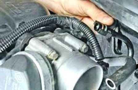 Снятие и установка двигателя Renault Duster