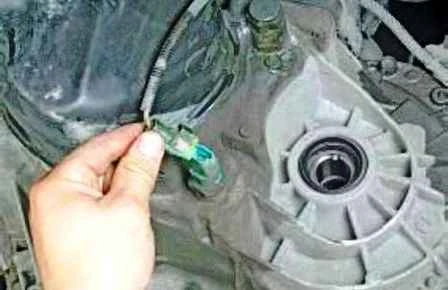 Снятие и установка двигателя Renault Duster