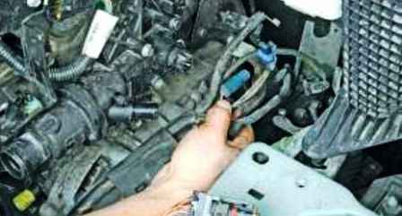 Снятие и установка двигателя Renault Duster