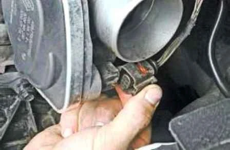 Снятие и установка двигателя Renault Duster