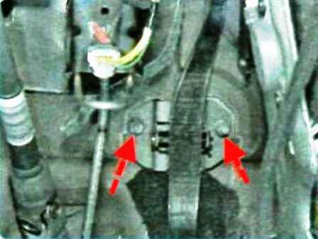 Removing the pedal and throttle cable Renault Duster