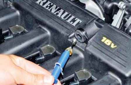 Removing the pedal and throttle cable Renault Duster